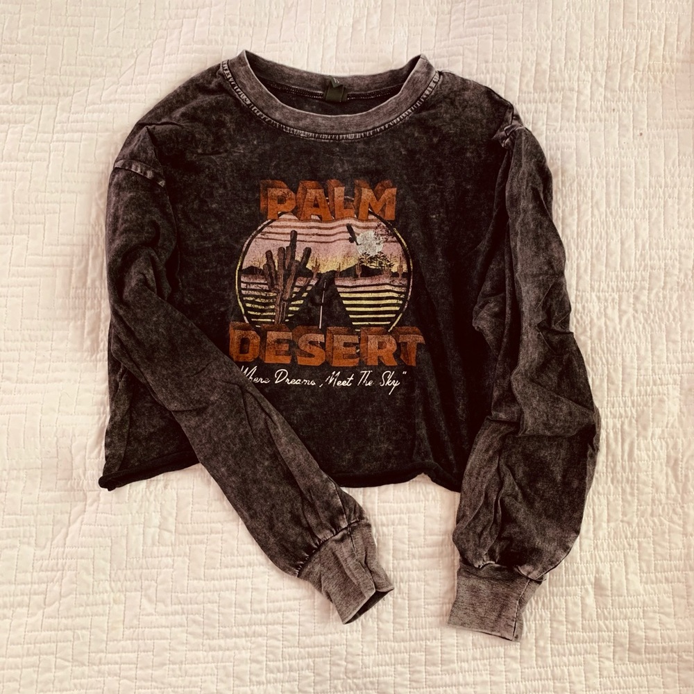 Palm desert medium cropped black long sleeve tee